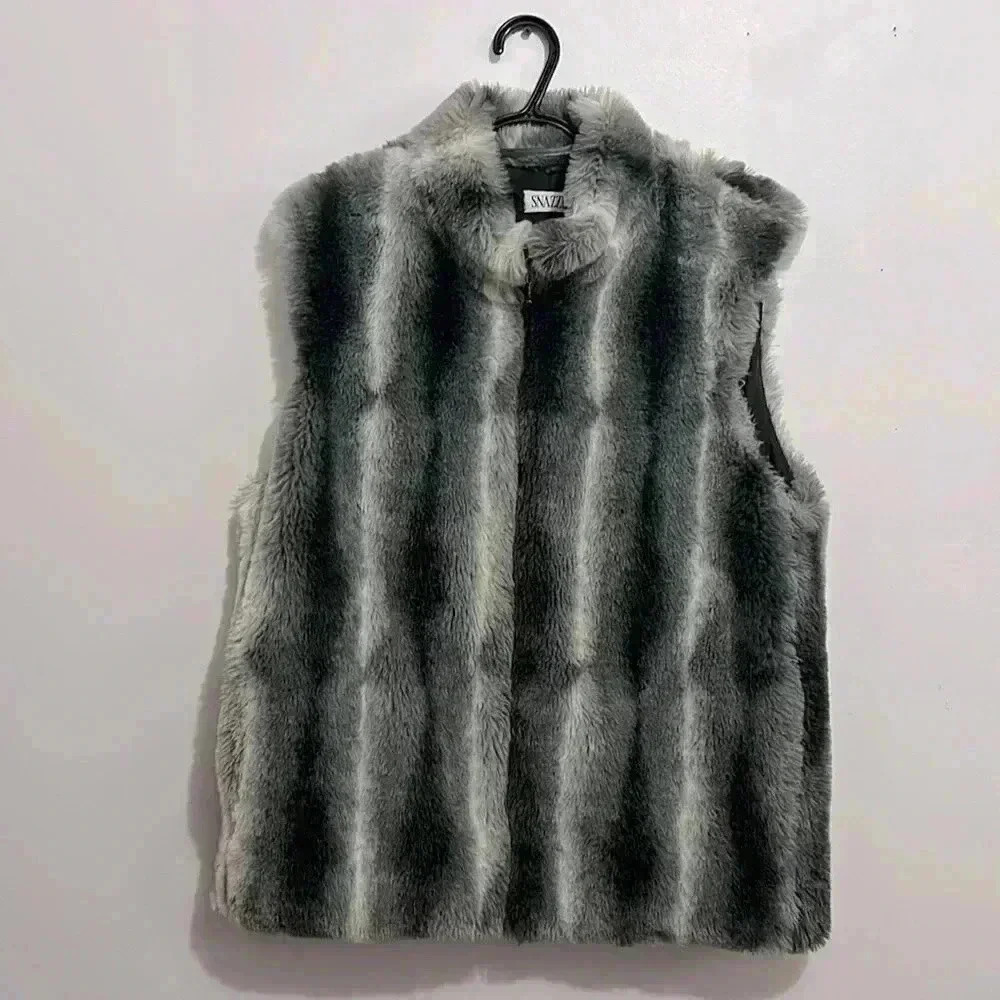 Vintage SNAZZIE fur  Vest